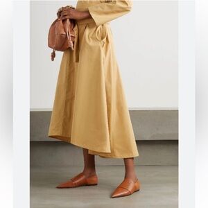 Loewe Pointed Leather Flats - Brown
